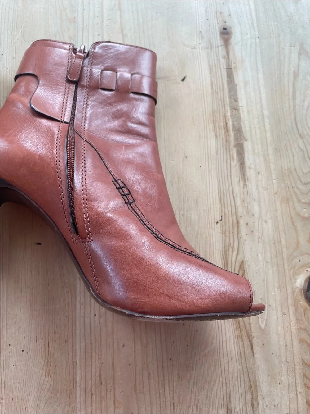 Tory Burch Modern Glam Leather Heel Booties with Side Zipper Size 11